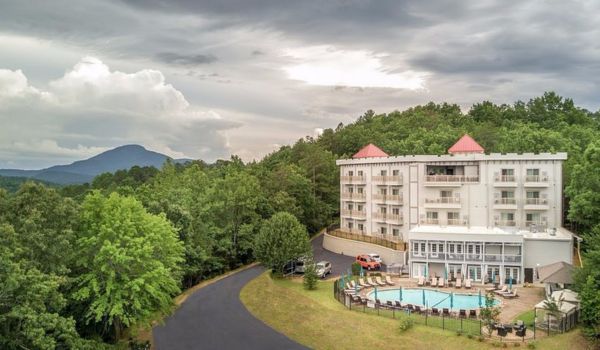 Exclusive Nature Resorts Georgia Mountain Luxury